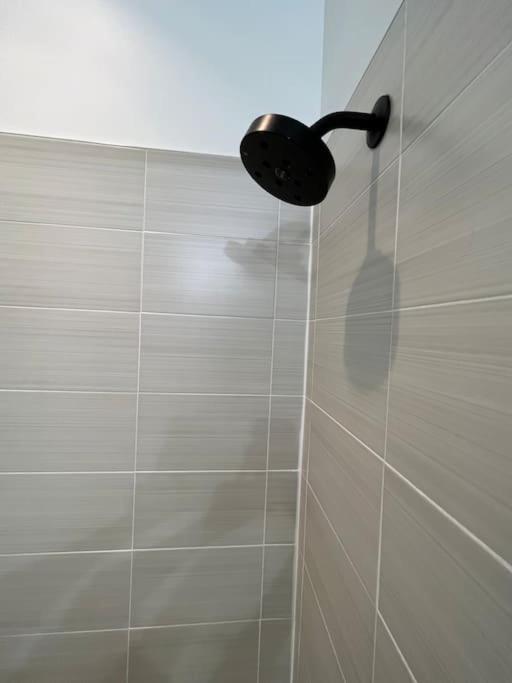 Cozy, High Rise, Large Studio Facing Downtown . Apartment Baltimore Exterior photo